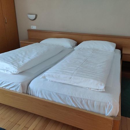 Hotel Garni Maria Varna Esterno foto