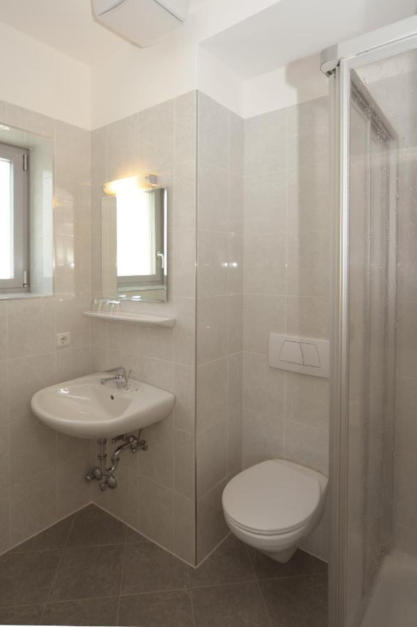 Hotel Garni Maria Varna Esterno foto